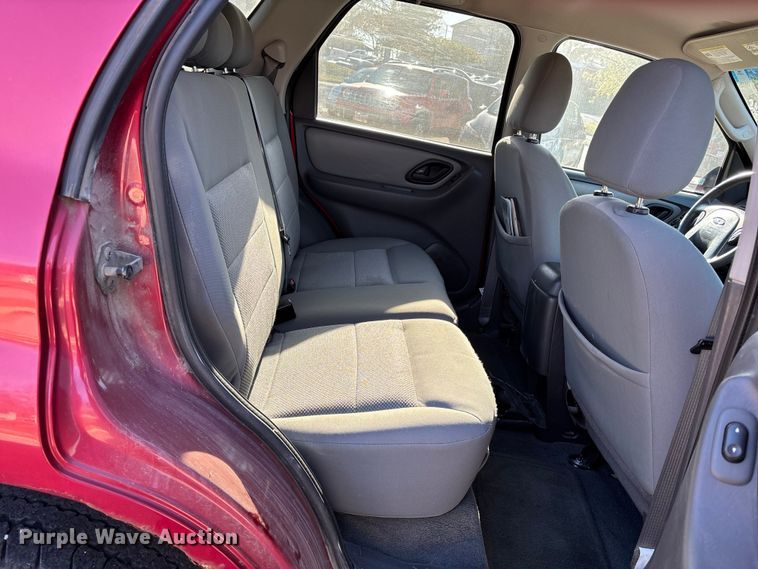 image for item FB3487 2006 Ford Escape XLT SUV