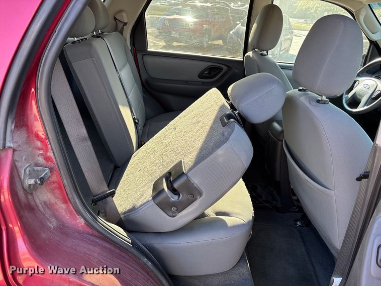 image for item FB3487 2006 Ford Escape XLT SUV