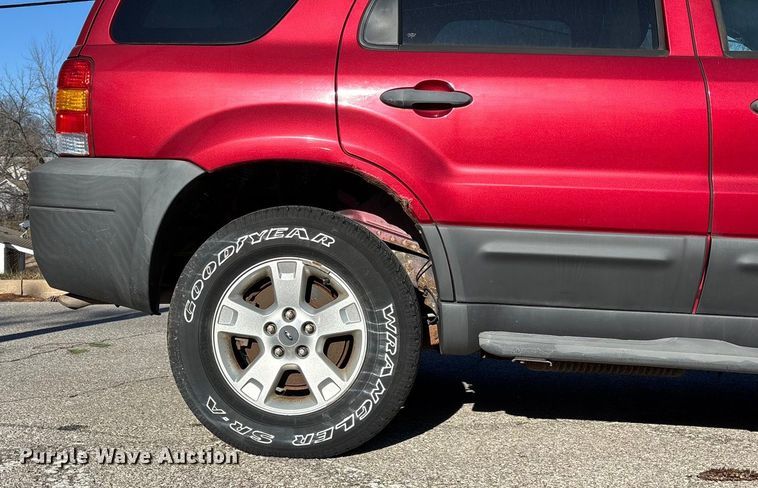 image for item FB3487 2006 Ford Escape XLT SUV