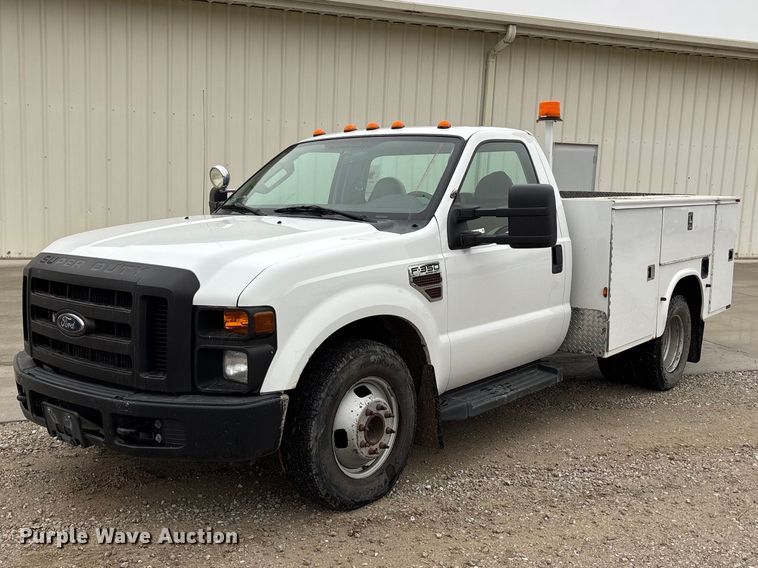 image for item FB3540 2008 Ford F350 utility bed pickup truck