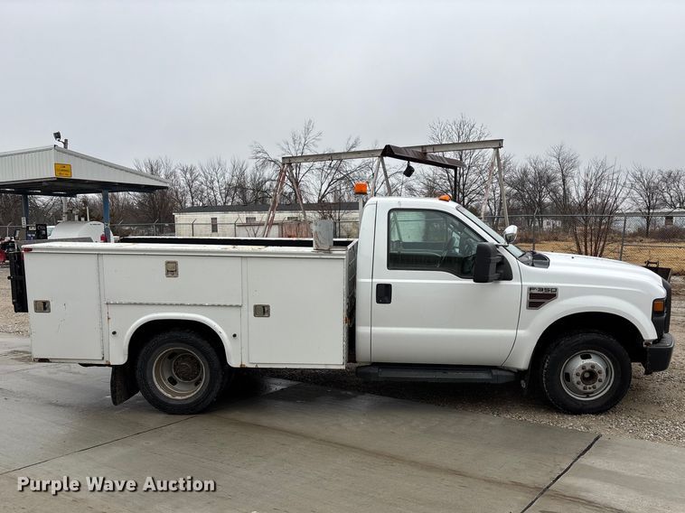 image for item FB3540 2008 Ford F350 utility bed pickup truck