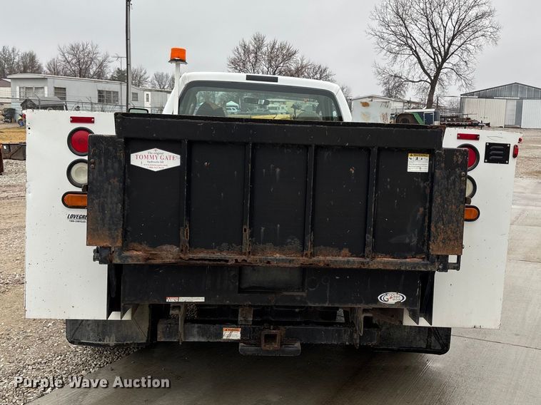 image for item FB3540 2008 Ford F350 utility bed pickup truck