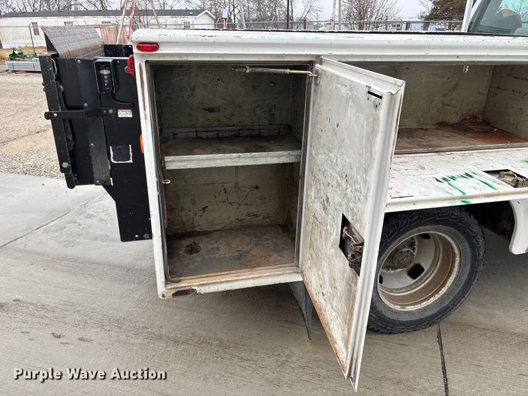 image for item FB3540 2008 Ford F350 utility bed pickup truck