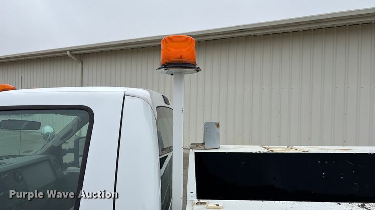 image for item FB3540 2008 Ford F350 utility bed pickup truck