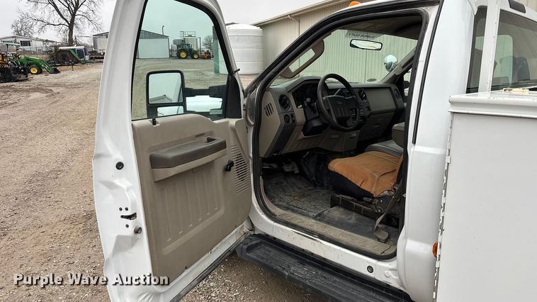 image for item FB3540 2008 Ford F350 utility bed pickup truck
