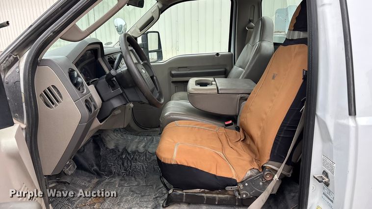 image for item FB3540 2008 Ford F350 utility bed pickup truck