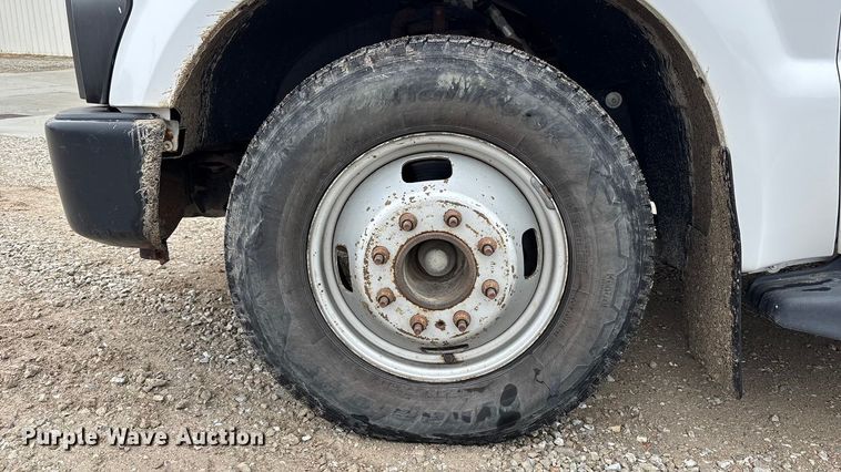 image for item FB3540 2008 Ford F350 utility bed pickup truck