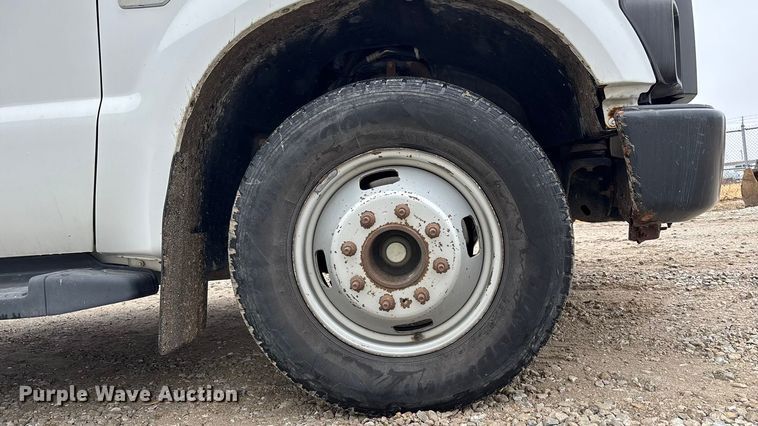 image for item FB3540 2008 Ford F350 utility bed pickup truck