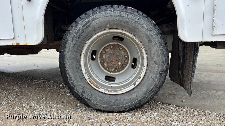 image for item FB3540 2008 Ford F350 utility bed pickup truck