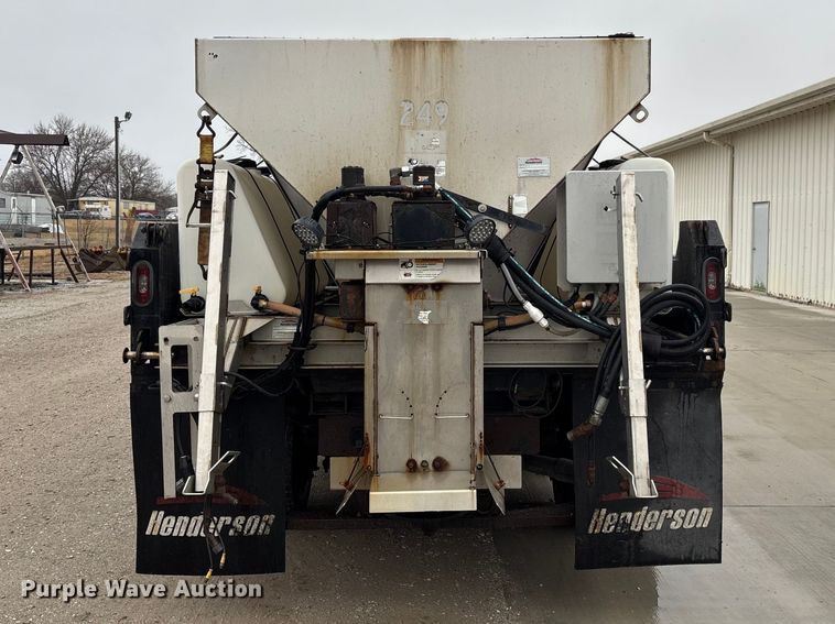 image for item FB3541 2016 Ford F550 dump truck