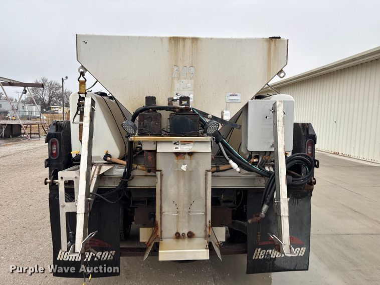 image for item FB3541 2016 Ford F550 dump truck