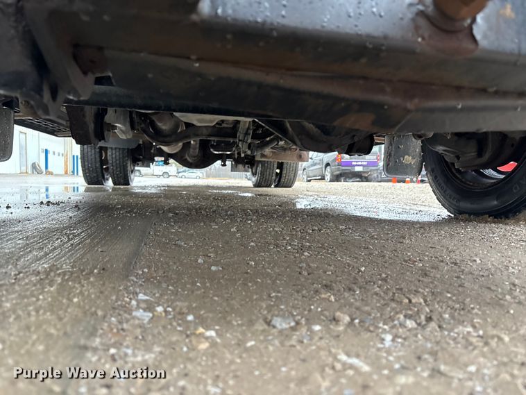 image for item FB3541 2016 Ford F550 dump truck