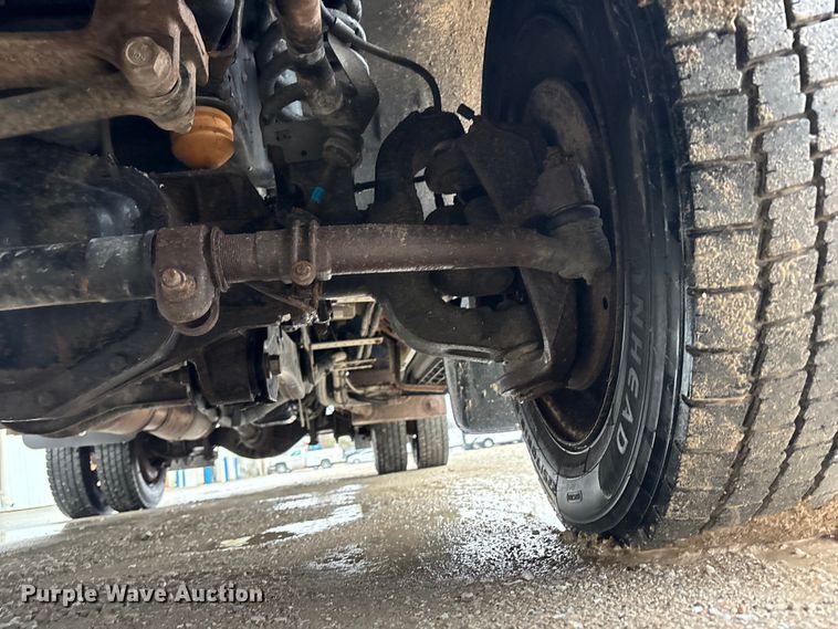 image for item FB3541 2016 Ford F550 dump truck