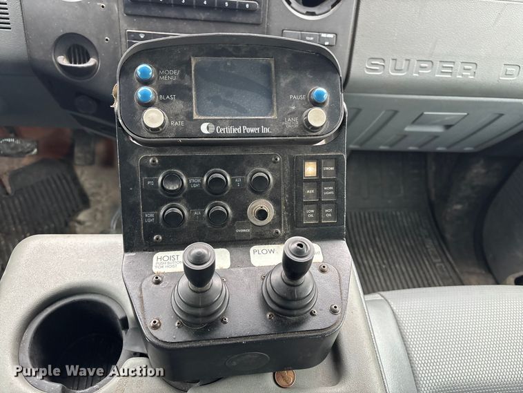 image for item FB3541 2016 Ford F550 dump truck