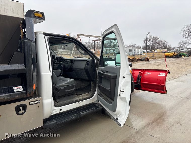 image for item FB3541 2016 Ford F550 dump truck