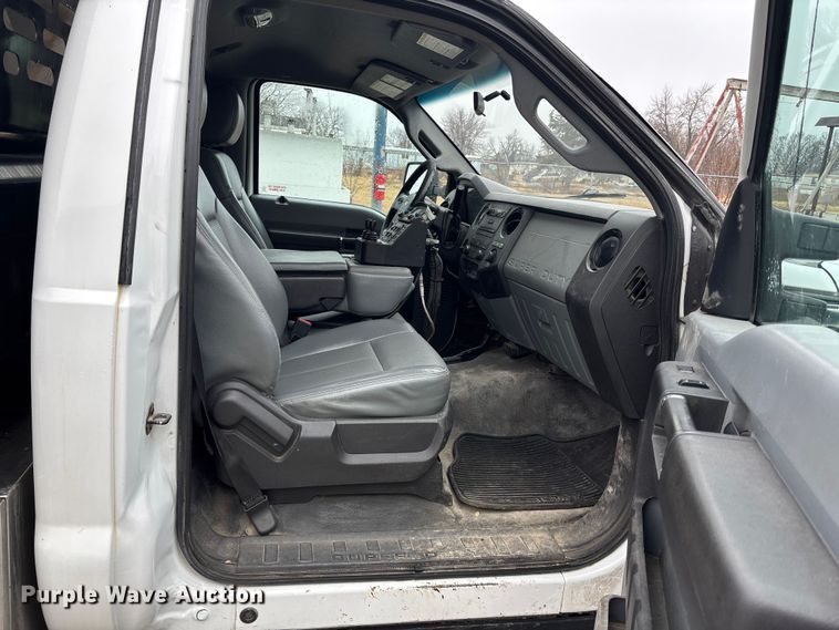 image for item FB3541 2016 Ford F550 dump truck