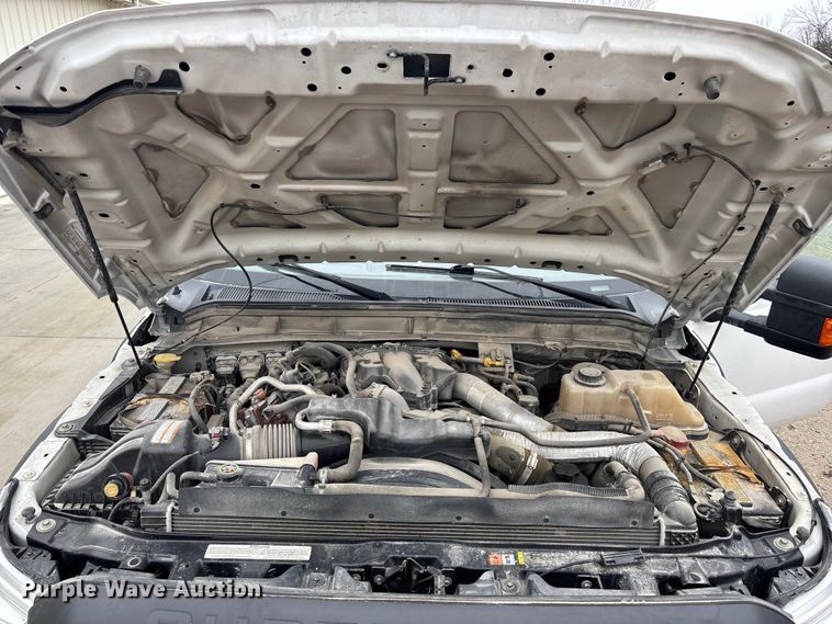 image for item FB3541 2016 Ford F550 dump truck