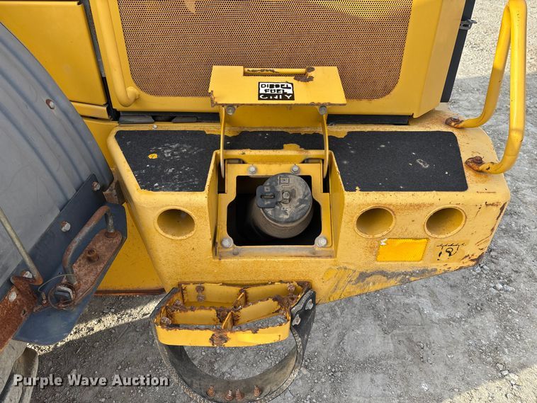 image for item FC1625 2006 John Deere 544J High Lift wheel loader