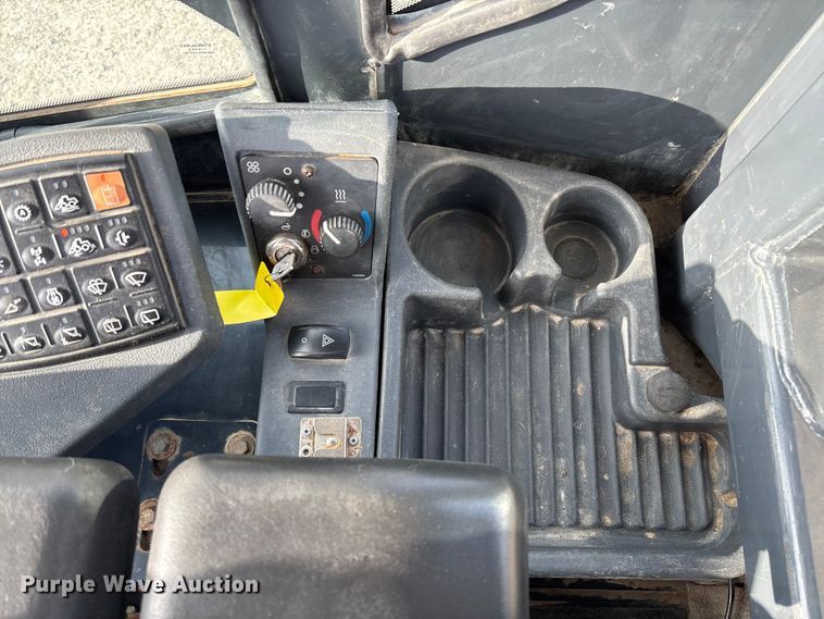 image for item FC1625 2006 John Deere 544J High Lift wheel loader