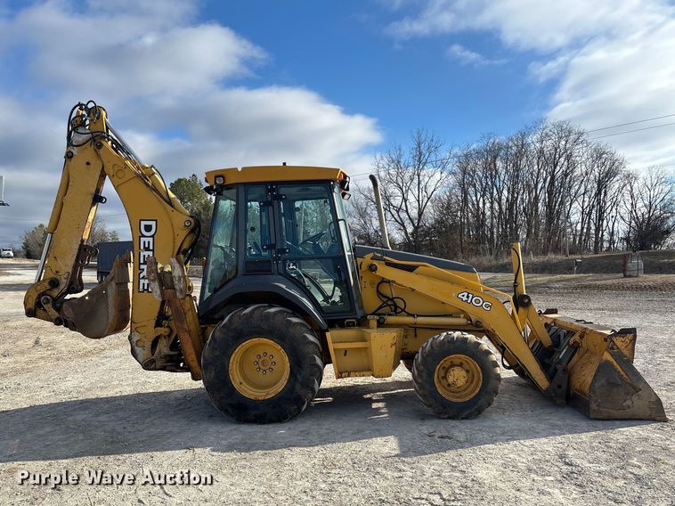 image for item FC1627 2005 John Deere 410G backhoe