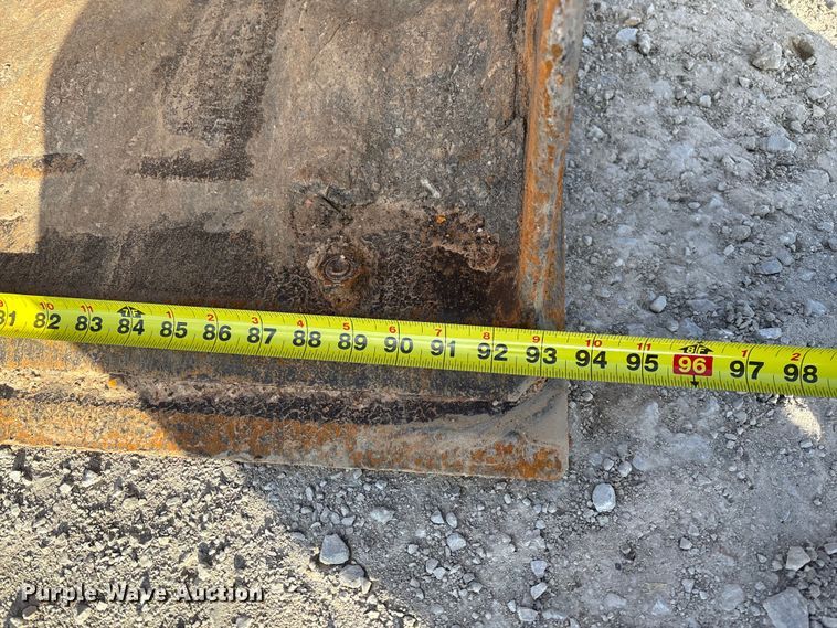 image for item FC1627 2005 John Deere 410G backhoe