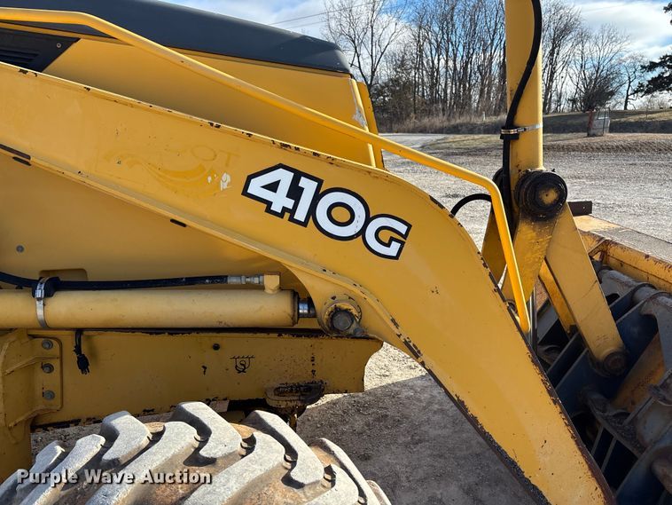 image for item FC1627 2005 John Deere 410G backhoe