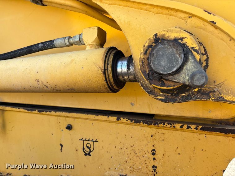 image for item FC1627 2005 John Deere 410G backhoe