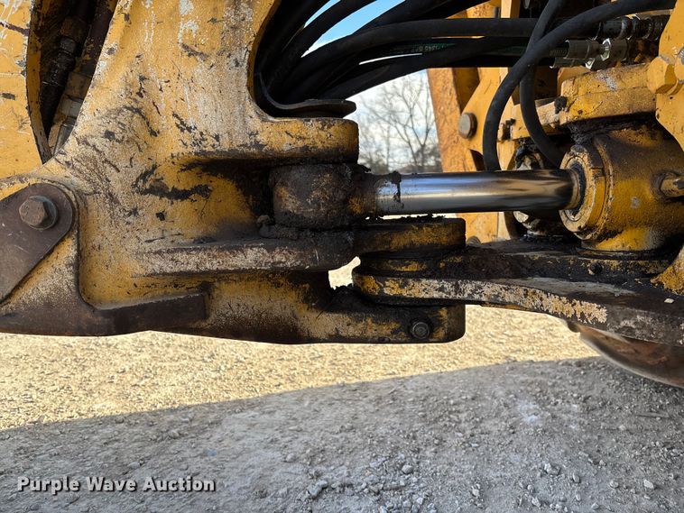 image for item FC1627 2005 John Deere 410G backhoe