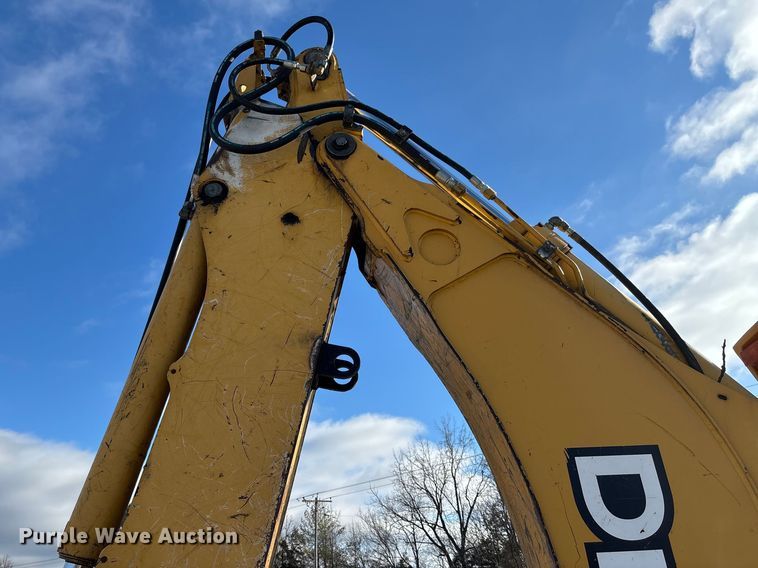 image for item FC1627 2005 John Deere 410G backhoe