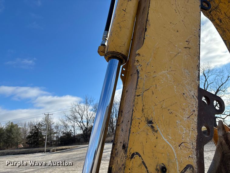 image for item FC1627 2005 John Deere 410G backhoe