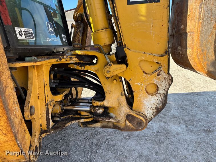 image for item FC1627 2005 John Deere 410G backhoe