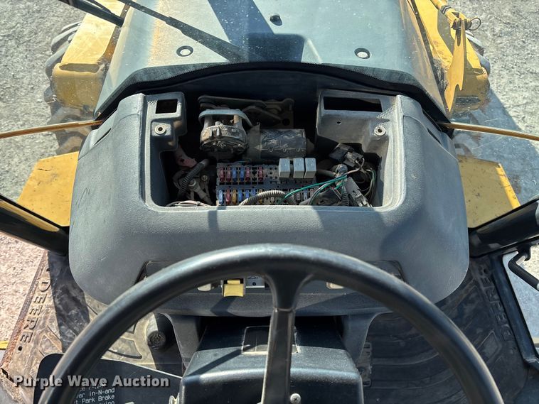 image for item FC1627 2005 John Deere 410G backhoe