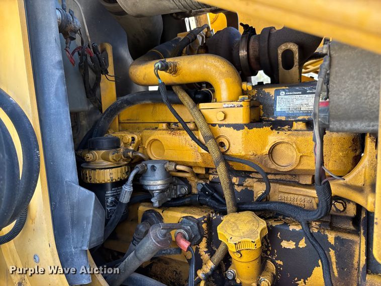 image for item FC1627 2005 John Deere 410G backhoe