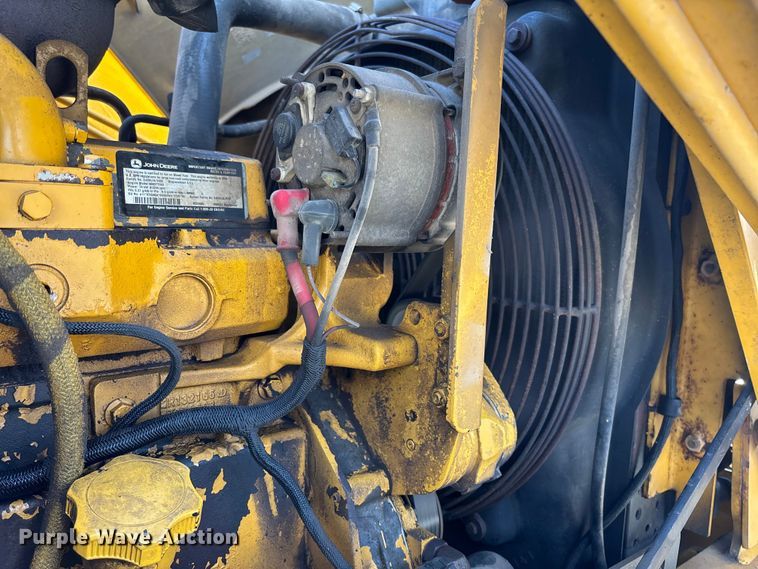 image for item FC1627 2005 John Deere 410G backhoe