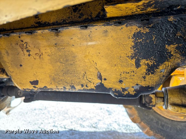 image for item FC1627 2005 John Deere 410G backhoe