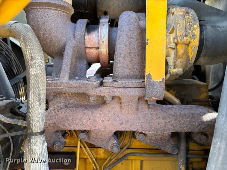 image for item FC1627 2005 John Deere 410G backhoe