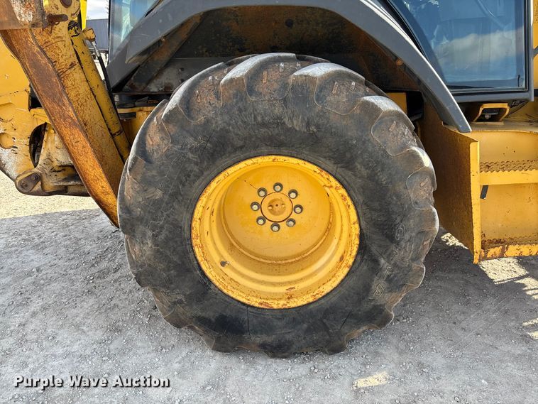 image for item FC1627 2005 John Deere 410G backhoe