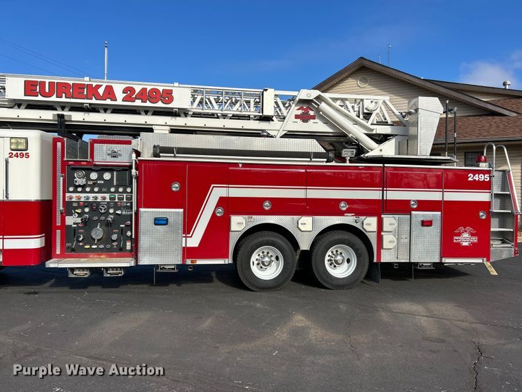 image for item FC5063 2000 American Lafrance Eagle ladder fire truck