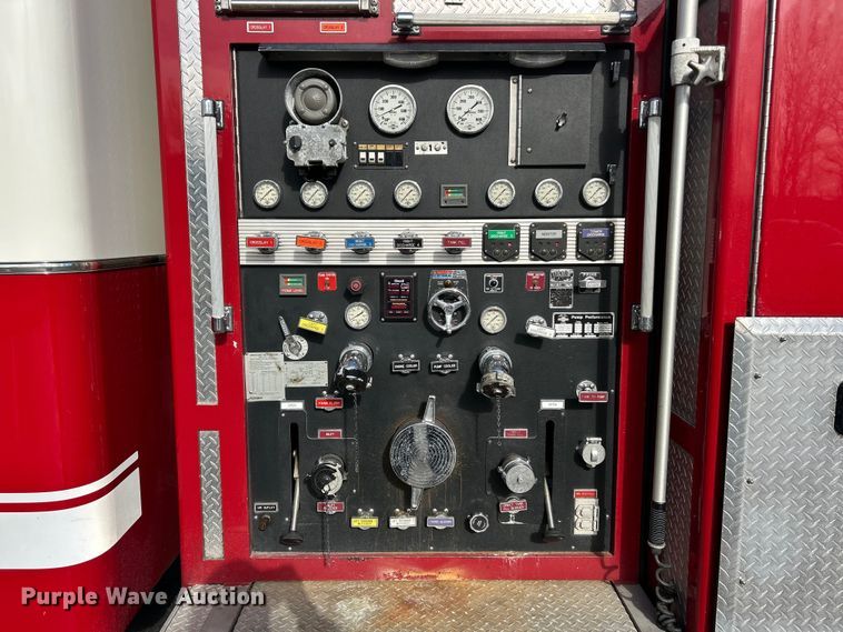 image for item FC5063 2000 American Lafrance Eagle ladder fire truck