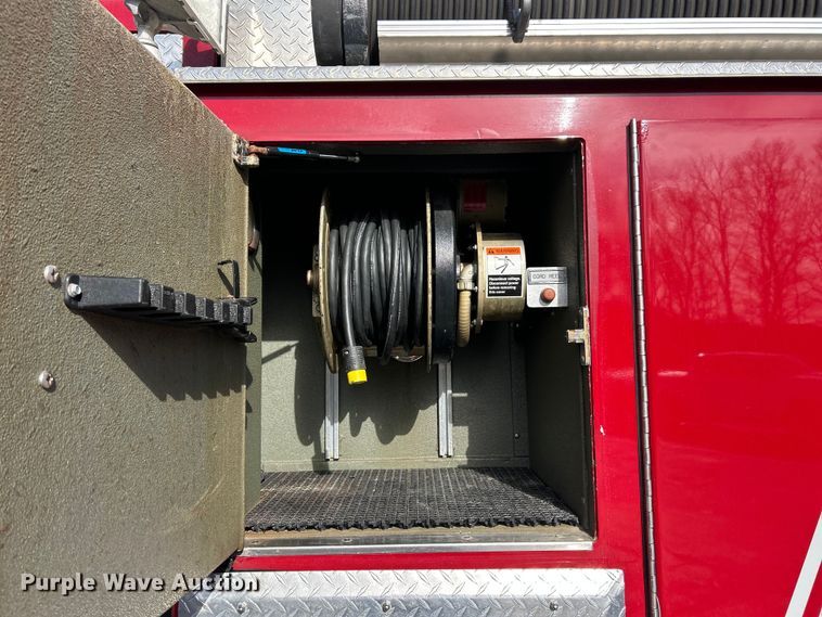 image for item FC5063 2000 American Lafrance Eagle ladder fire truck