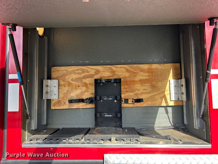 image for item FC5063 2000 American Lafrance Eagle ladder fire truck