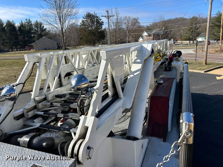 image for item FC5063 2000 American Lafrance Eagle ladder fire truck