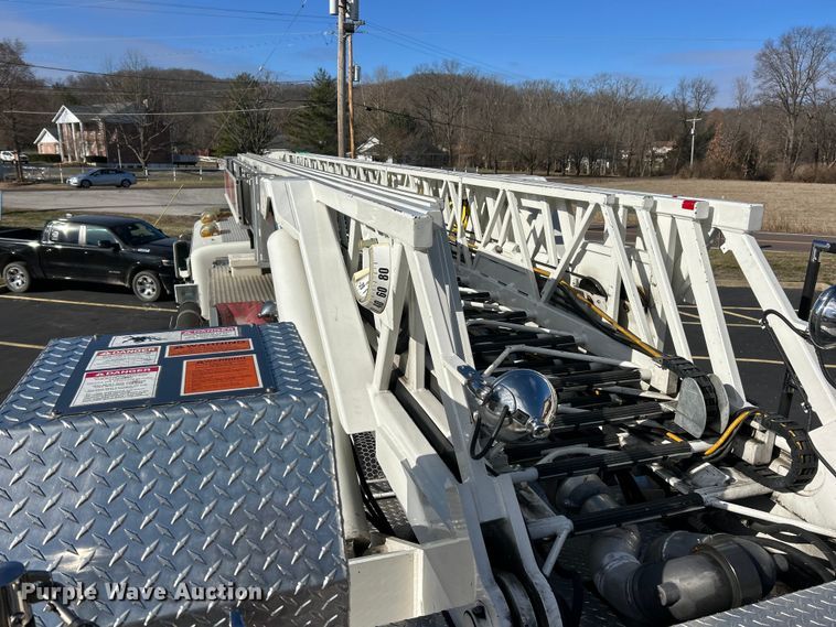 image for item FC5063 2000 American Lafrance Eagle ladder fire truck