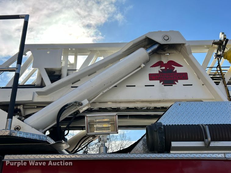 image for item FC5063 2000 American Lafrance Eagle ladder fire truck
