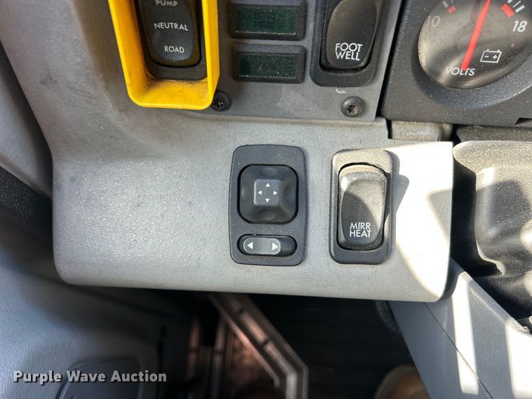 image for item FC5063 2000 American Lafrance Eagle ladder fire truck