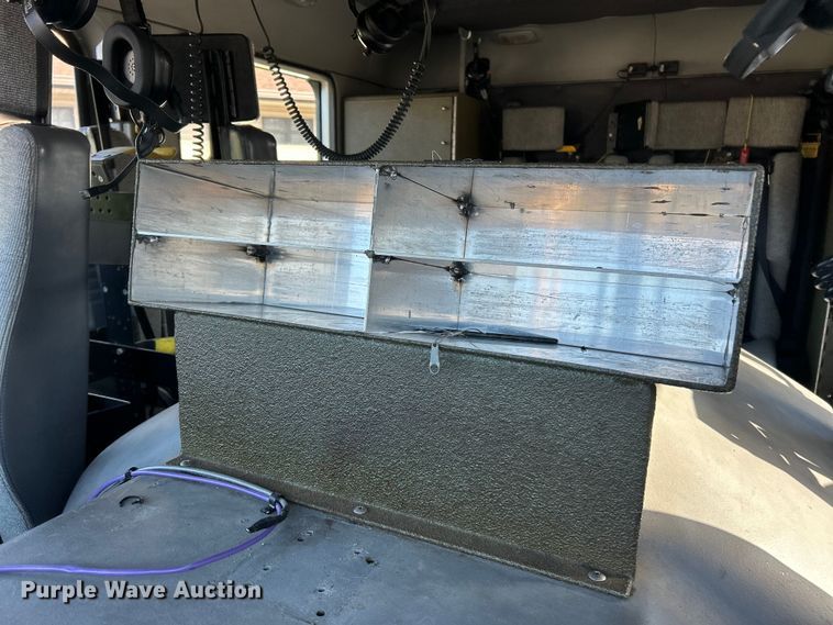 image for item FC5063 2000 American Lafrance Eagle ladder fire truck