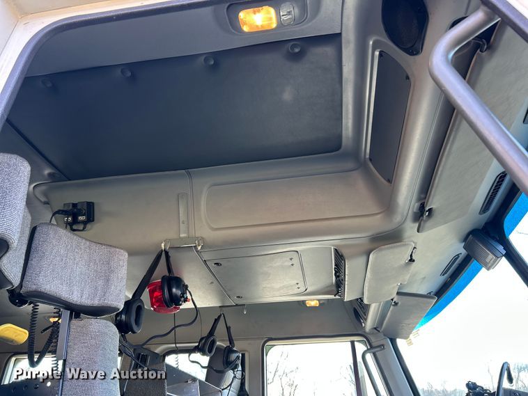 image for item FC5063 2000 American Lafrance Eagle ladder fire truck