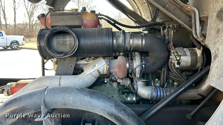 image for item FC5063 2000 American Lafrance Eagle ladder fire truck