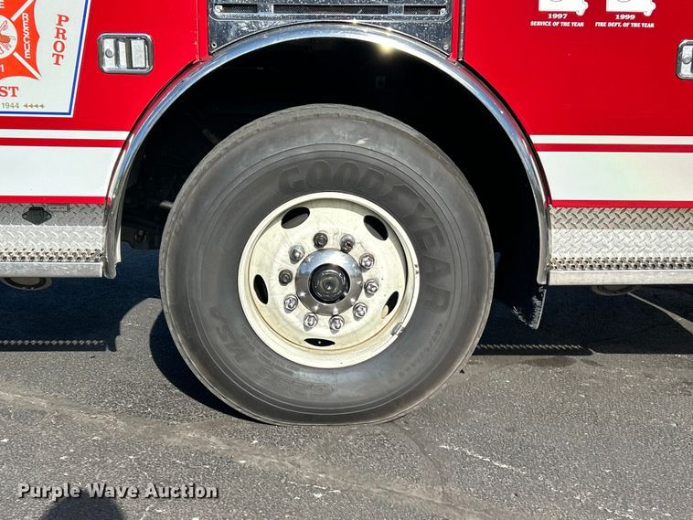image for item FC5063 2000 American Lafrance Eagle ladder fire truck