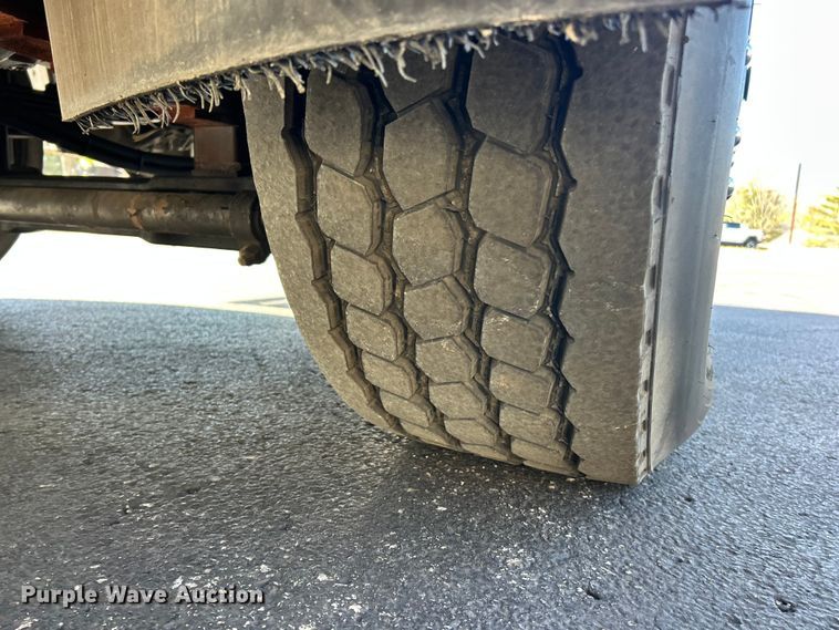 image for item FC5063 2000 American Lafrance Eagle ladder fire truck